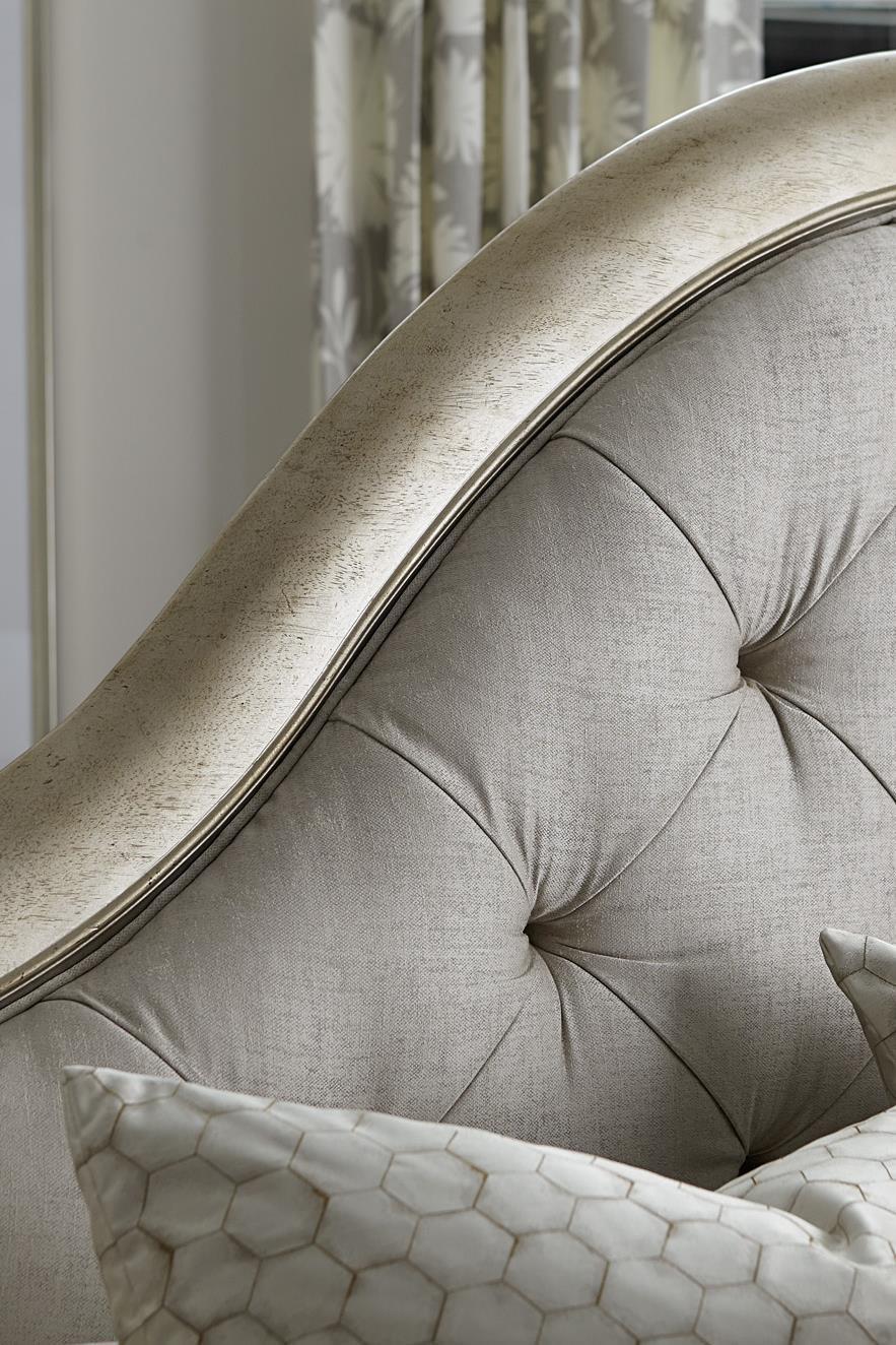

        
a.r.t. furniture Starlite Panel Bed Silver/Gray Fabric 00843493047028
