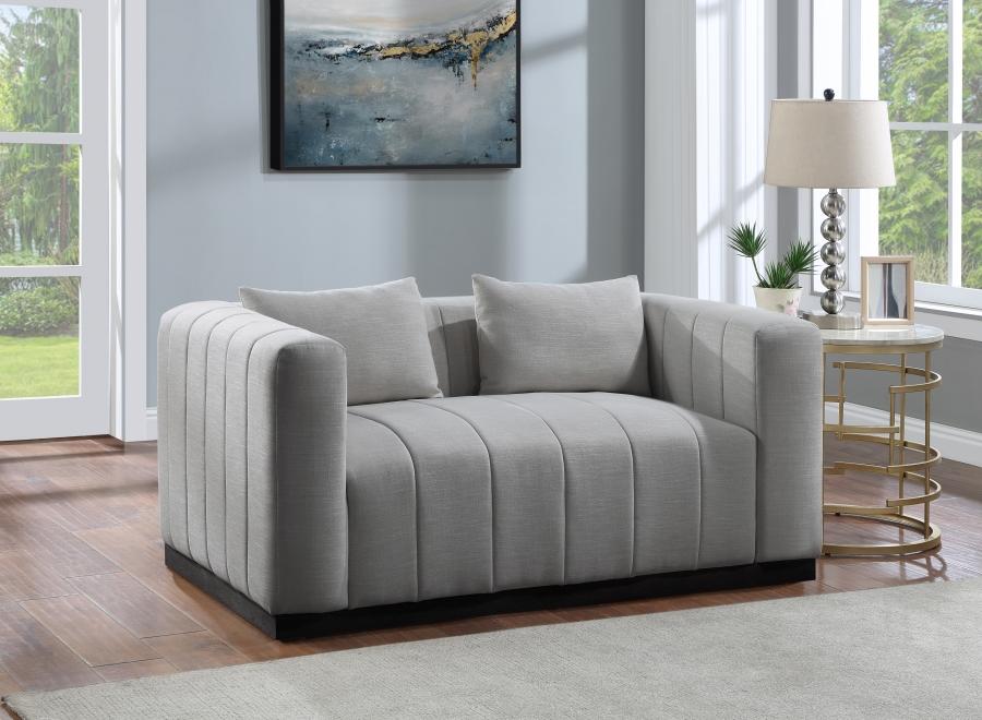 

    
Contemporary Gray Solid Wood Loveseat Meridian Furniture Lucia 655Grey-L
