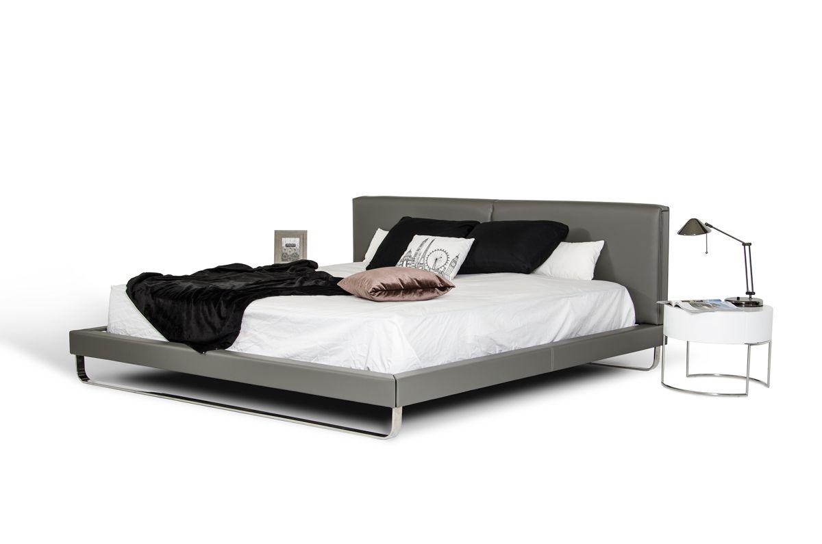 

    
Contemporary Gray Stainless Steel Queen Bed VIG Furniture Modrest Ramona VGJY-4016-GRY-Q
