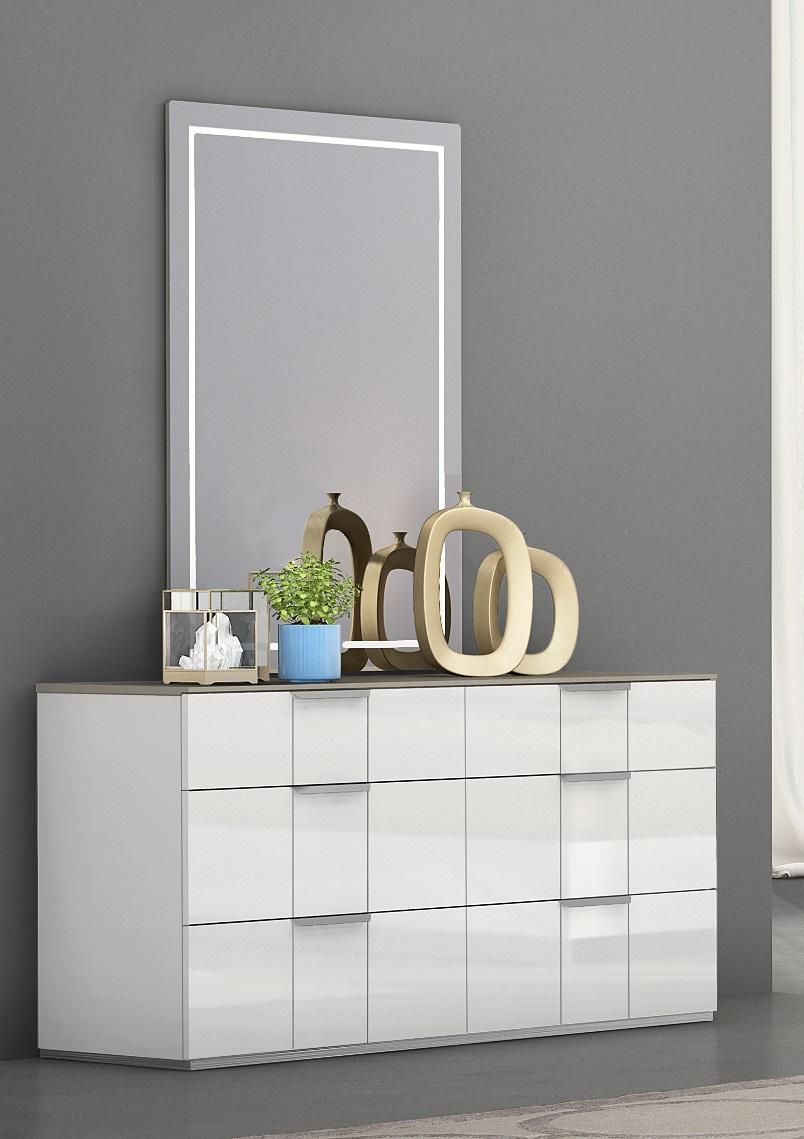 

    
Contemporary High Gloss White Solid Wood Dresser w/Mirror WhiteLine DR1723-WHT Daisy
