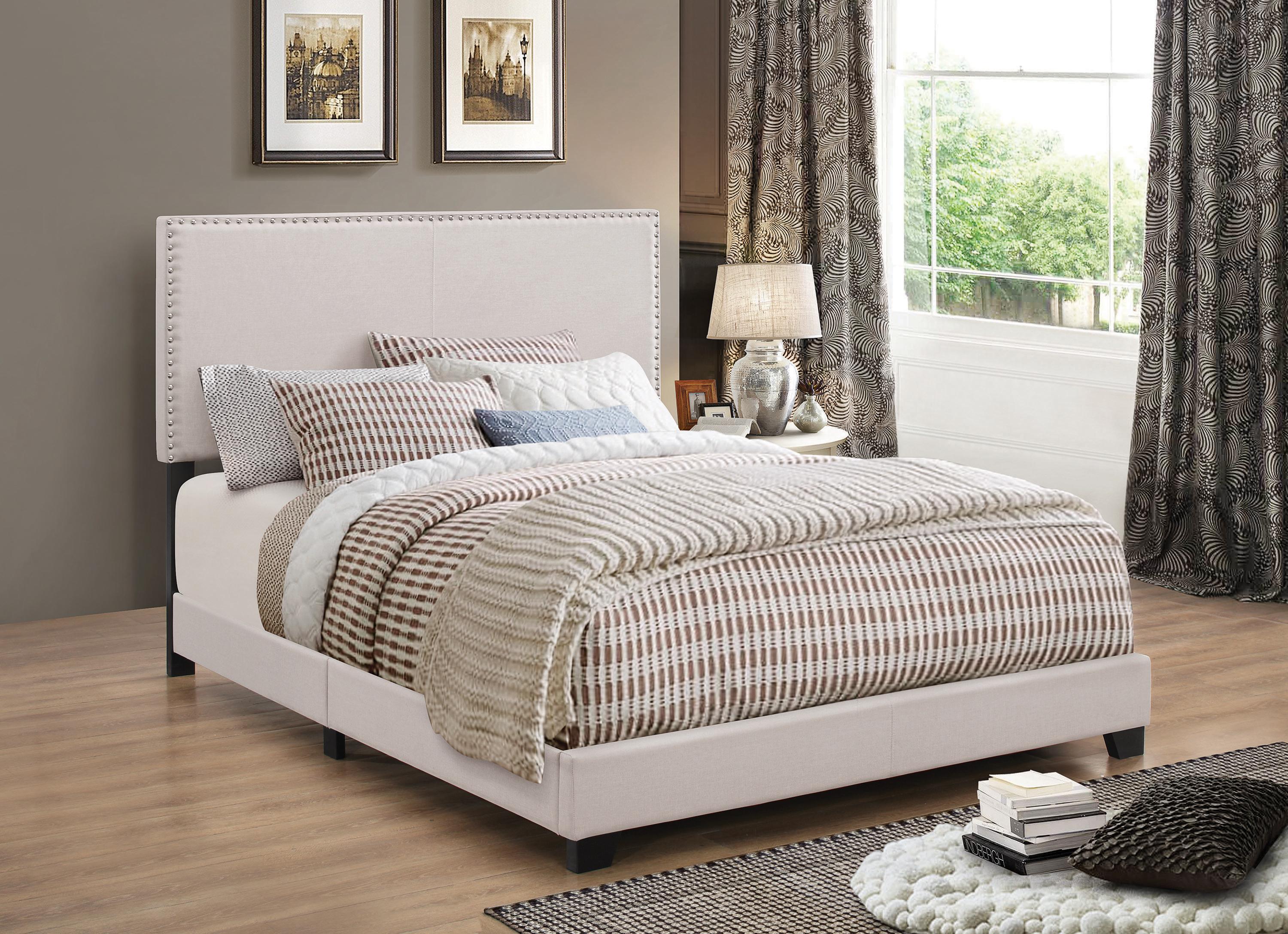 

    
Contemporary Ivory Fabric CAL Bed Coaster 350051KW Boyd
