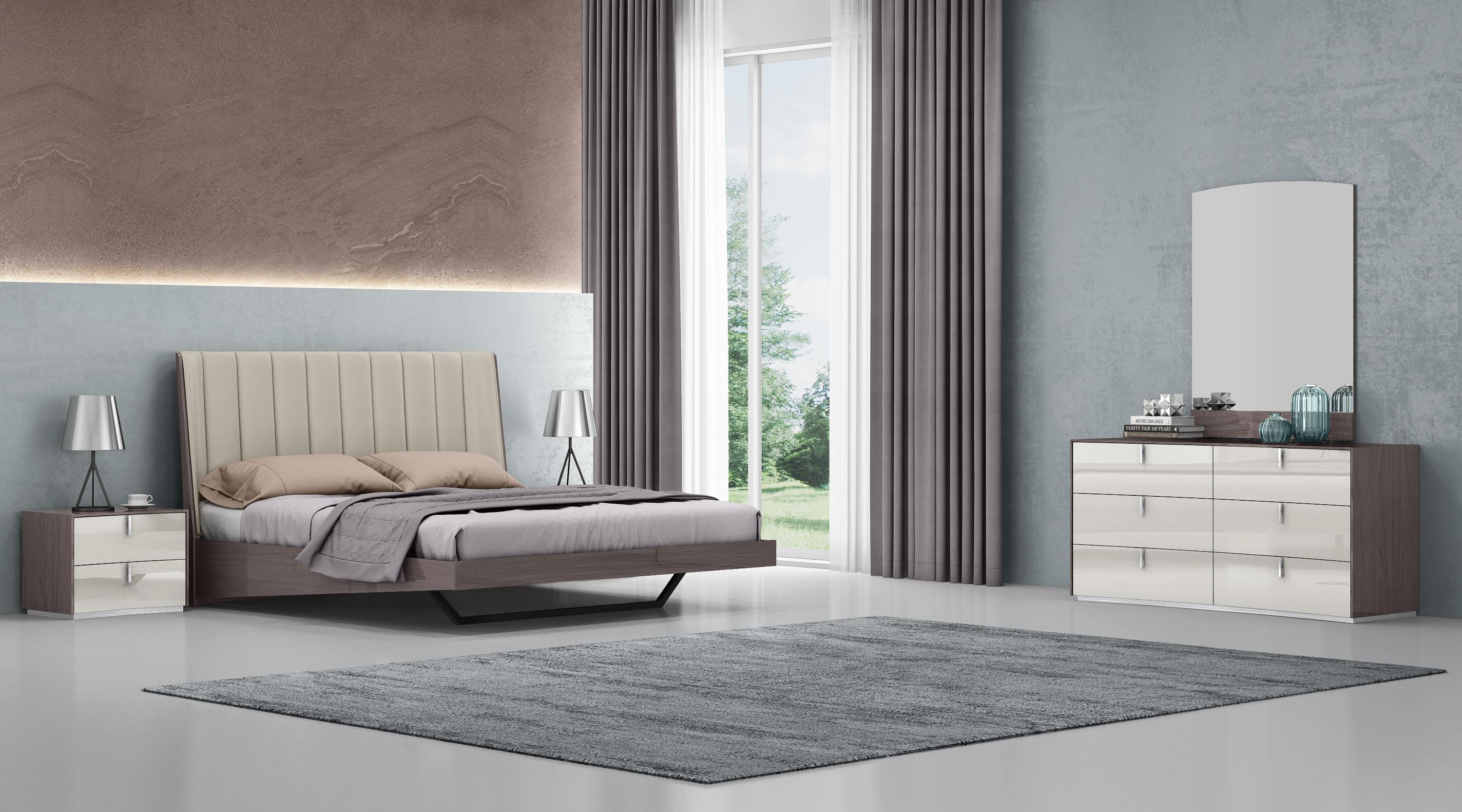 

    
BK1754-GRY/LGRY Berlin Bed
