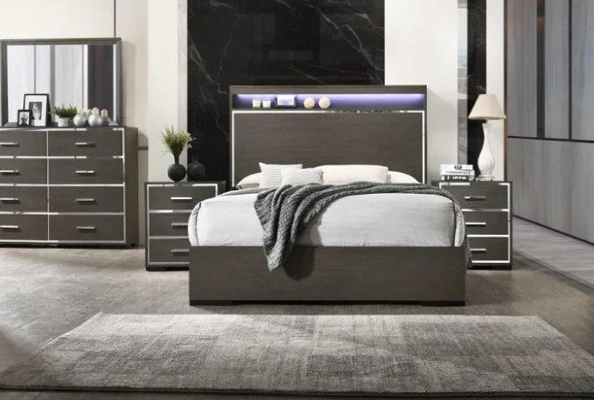 

    
Contemporary Melamine Gray Wood King Panel Bedroom Set 5Pcs McFerran B215
