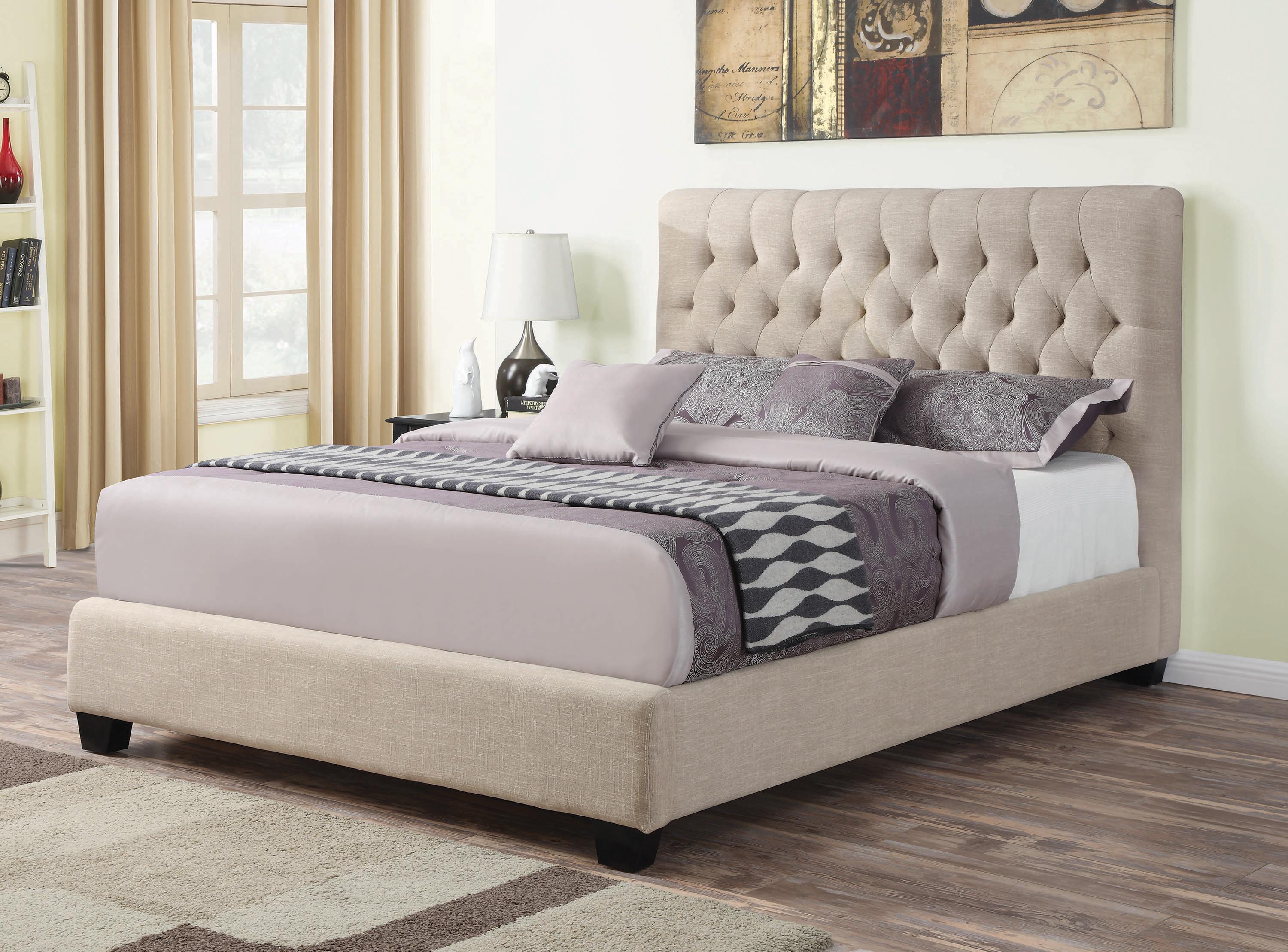 

    
Contemporary Oatmeal Fabric Upholstery CAL Bed Coaster 300007KW Chloe

