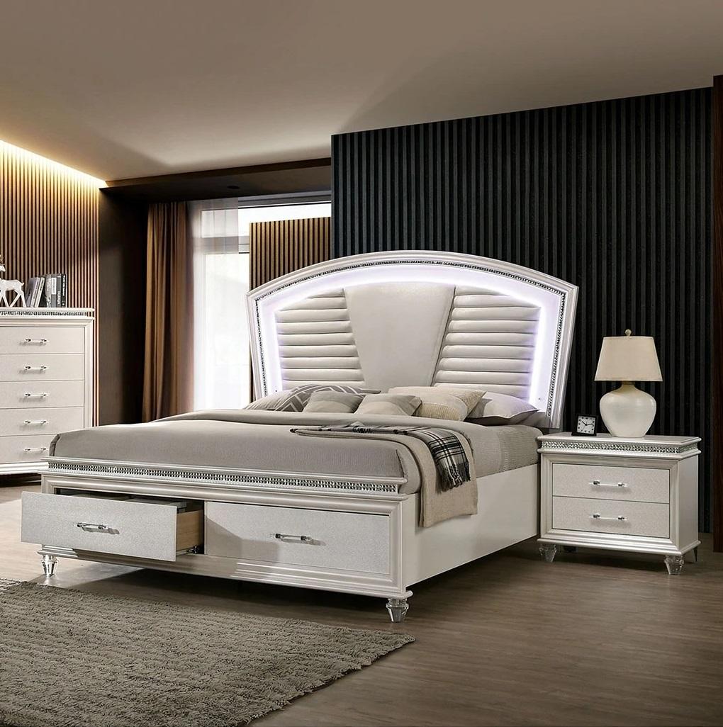 Contemporary Storage Bedroom Set CM7899-EK-3PC Maddie CM7899-EK-3PC in Pearl White Fabric