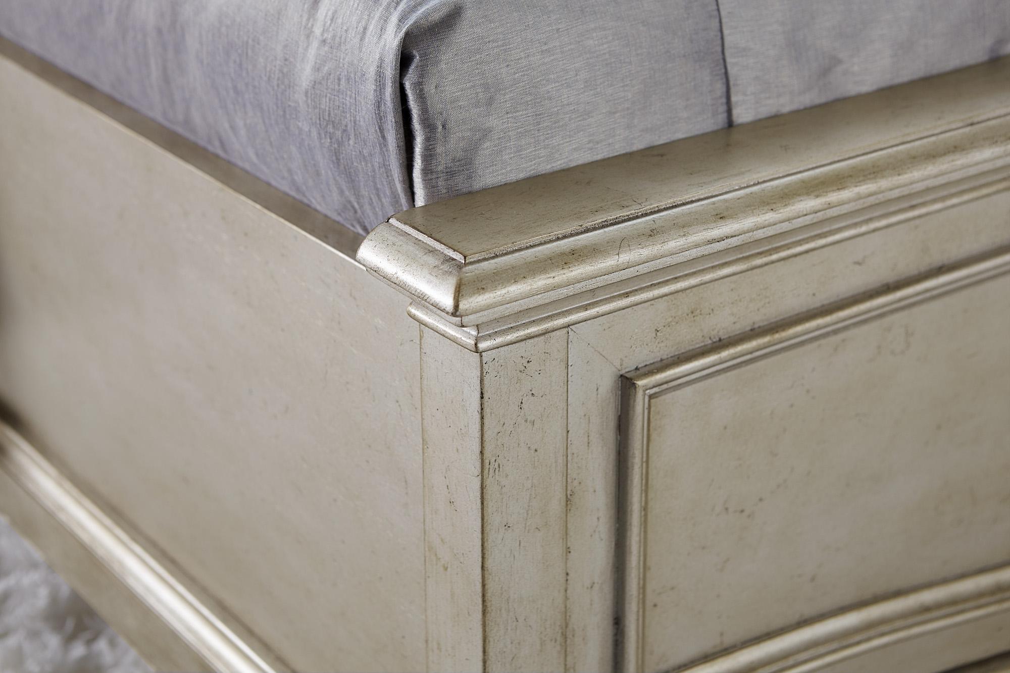 

    
a.r.t. furniture Starlite Panel Bedroom Set Gray/Silver 406135-2227-Q-Set-5
