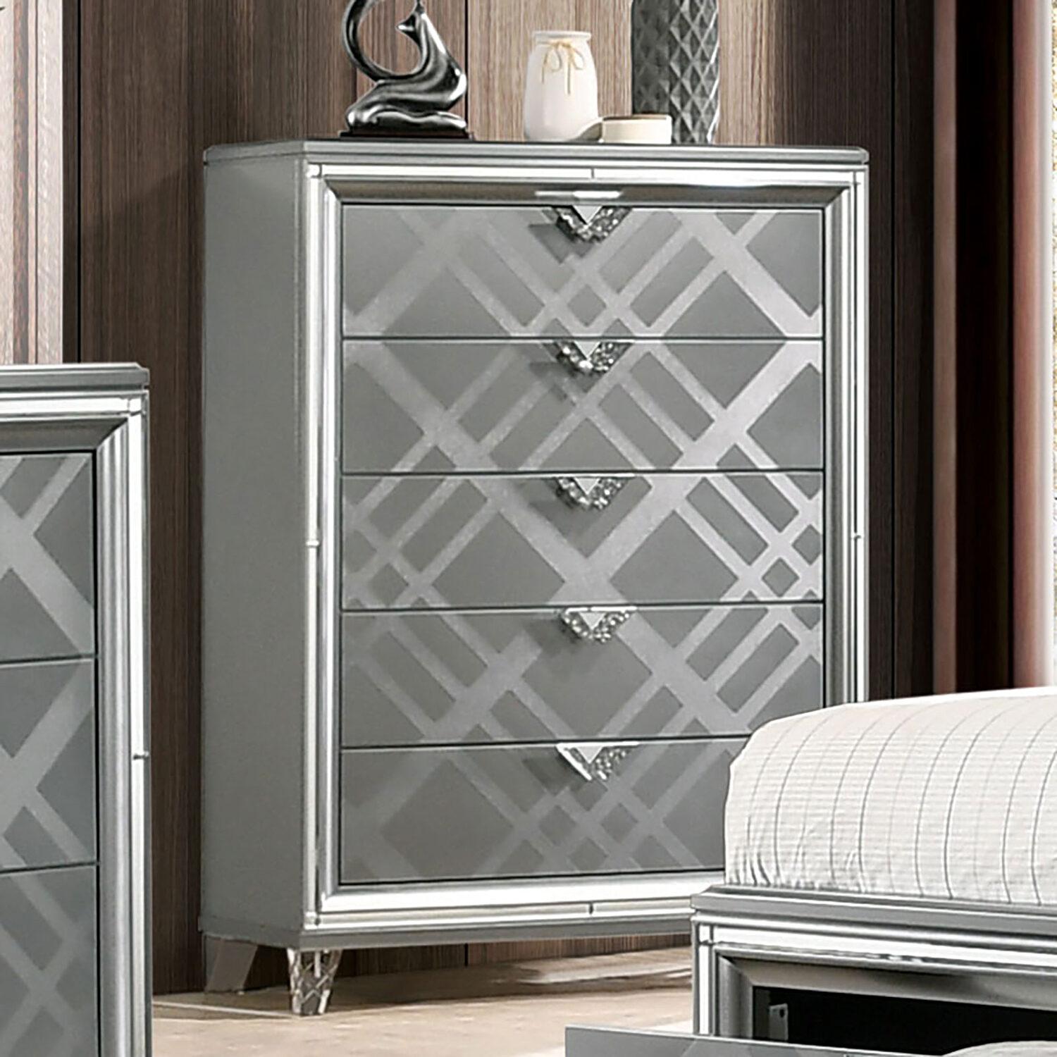 

    
 Order  Contemporary Silver Solid Wood CAL Bedroom Set 6pcs Furniture of America FOA7147 Emmeline

