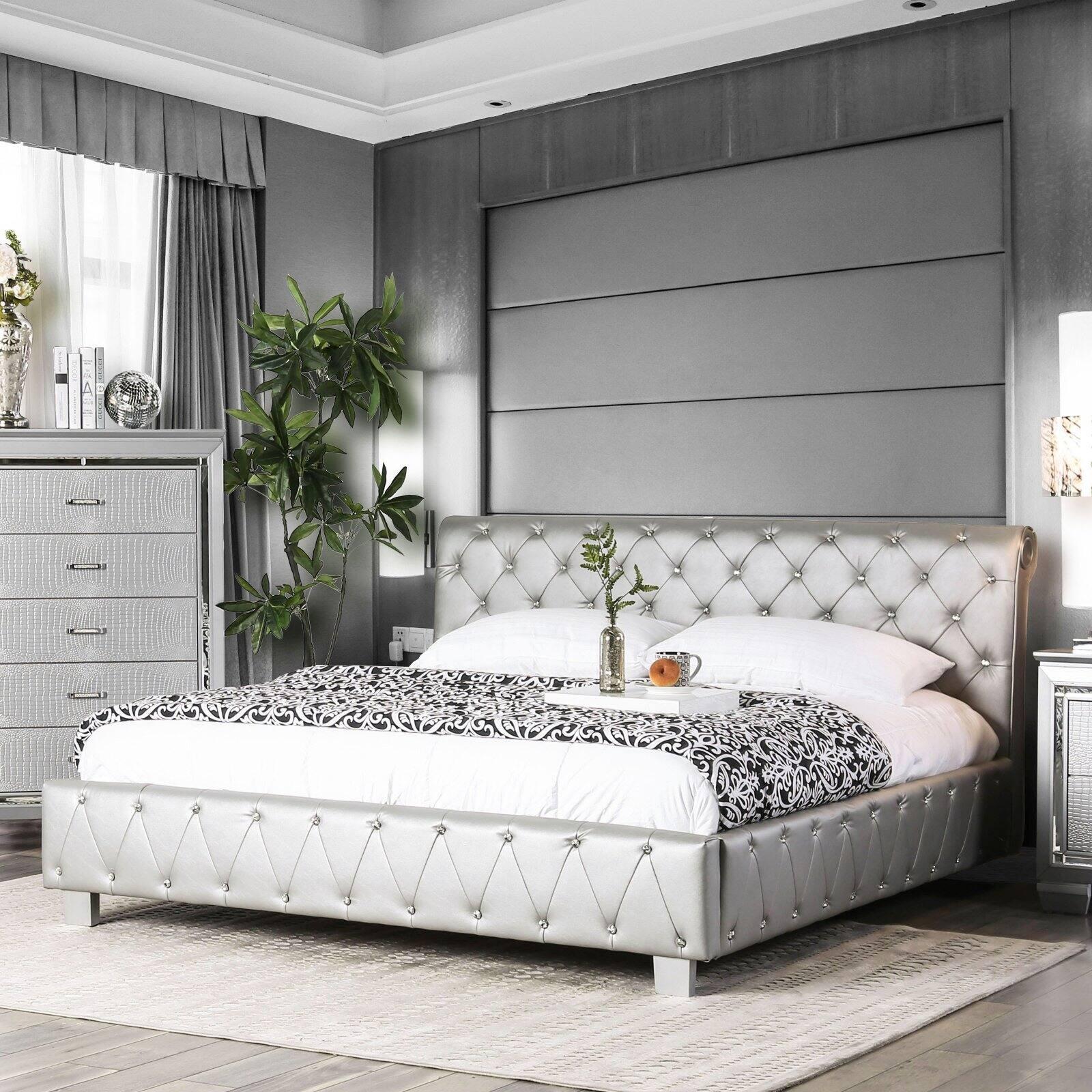 

    
Contemporary Silver Solid Wood King Bedroom Set 3pcs Furniture of America CM7056SV-EK Juilliard
