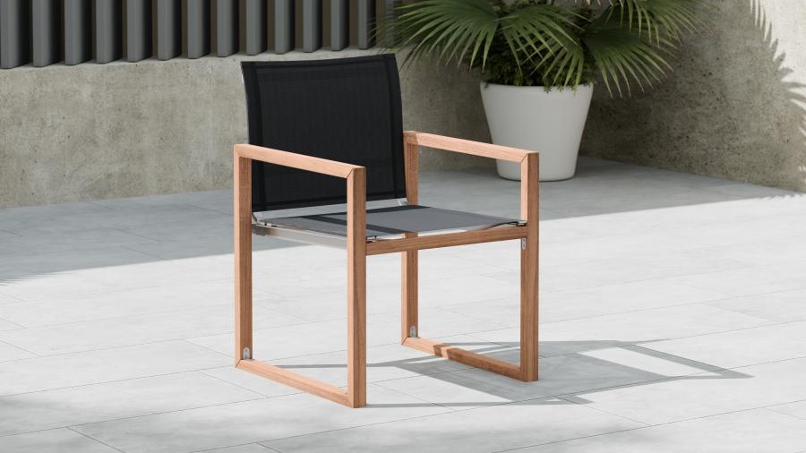 

    
Contemporary Black Wood Fabric Arm Chairs Set 2PCS Meridian Furniture Tulum 353Black-AC-2PCS

