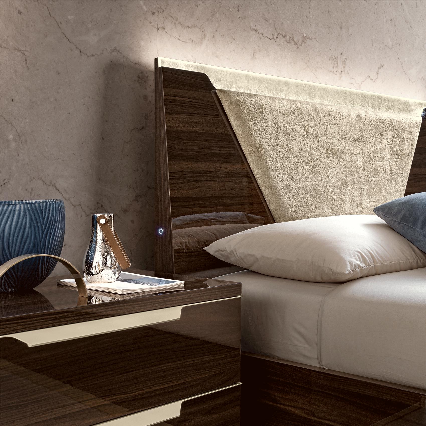 

    
Contemporary Walnut Wood King Panel Bedroom Set 3PCS ESF Camelgroup Italy SmartBedKs195-K-3PCS
