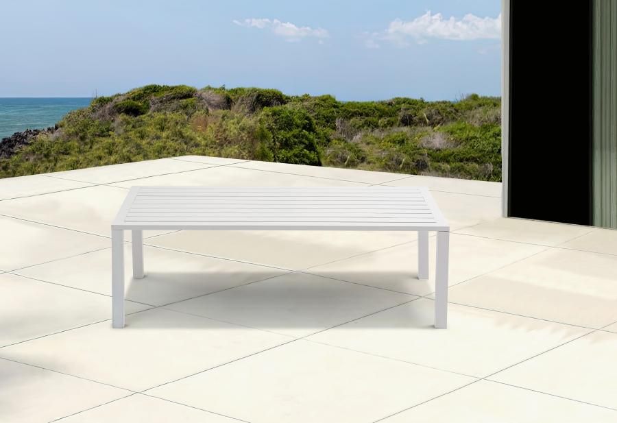 

    
Contemporary White Aluminium Patio Coffee Table Meridian Furniture Maldives 346White-CT
