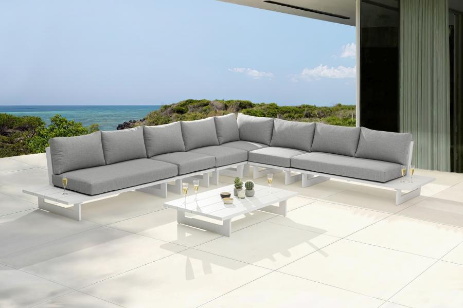 

    
Contemporary White/Light Grey Aluminium Patio Modular Sectional Sec3A Meridian Furniture Maldives 337Grey-Sec3A

