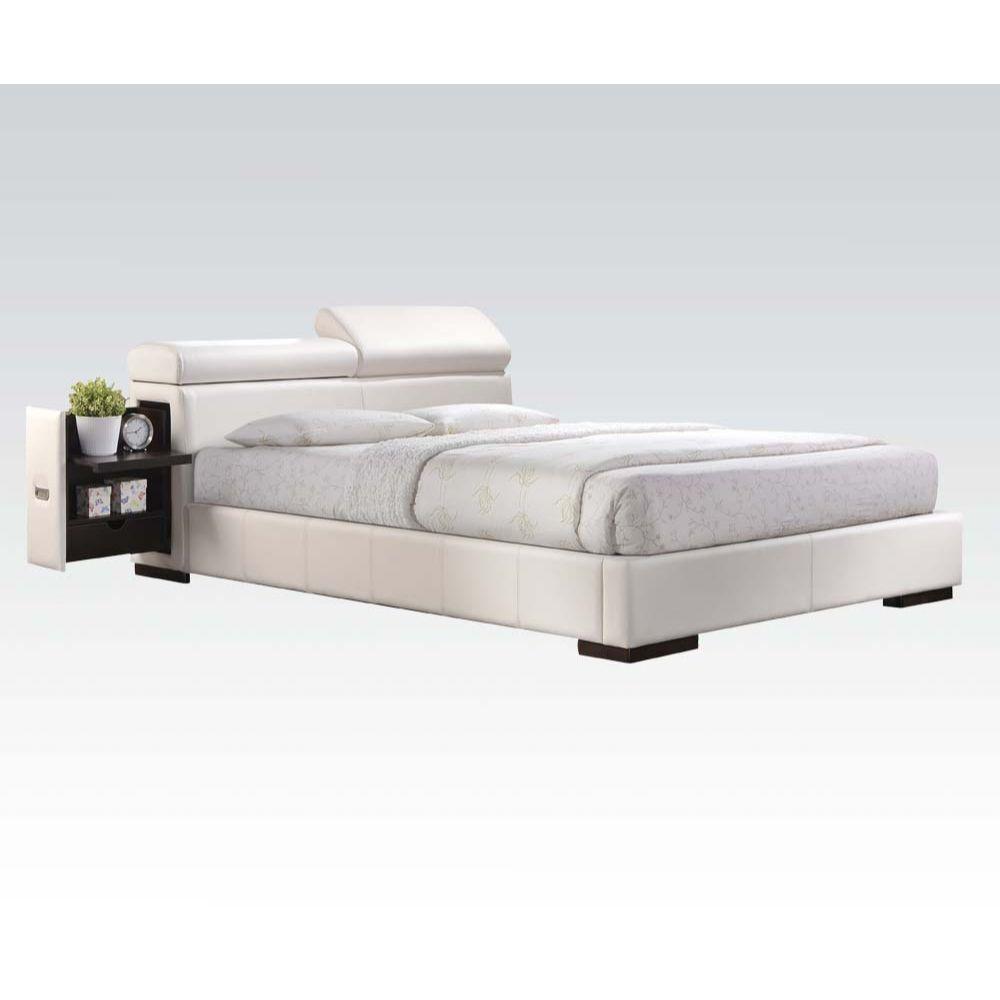 Contemporary Queen Bed Manjot 20420Q in White PU