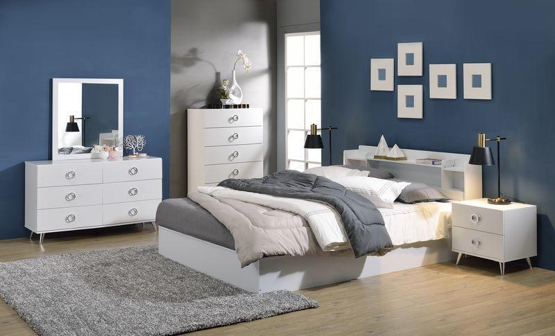 

    
Contemporary White Queen Bed + Dresser + Mirror by Acme Perse BD00548Q-3pcs
