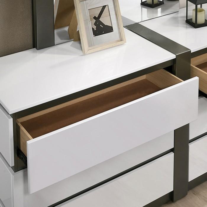 

    
Contemporary White Solid Wood Dresser Furniture of America FOA7225WH-D Birsfelden
