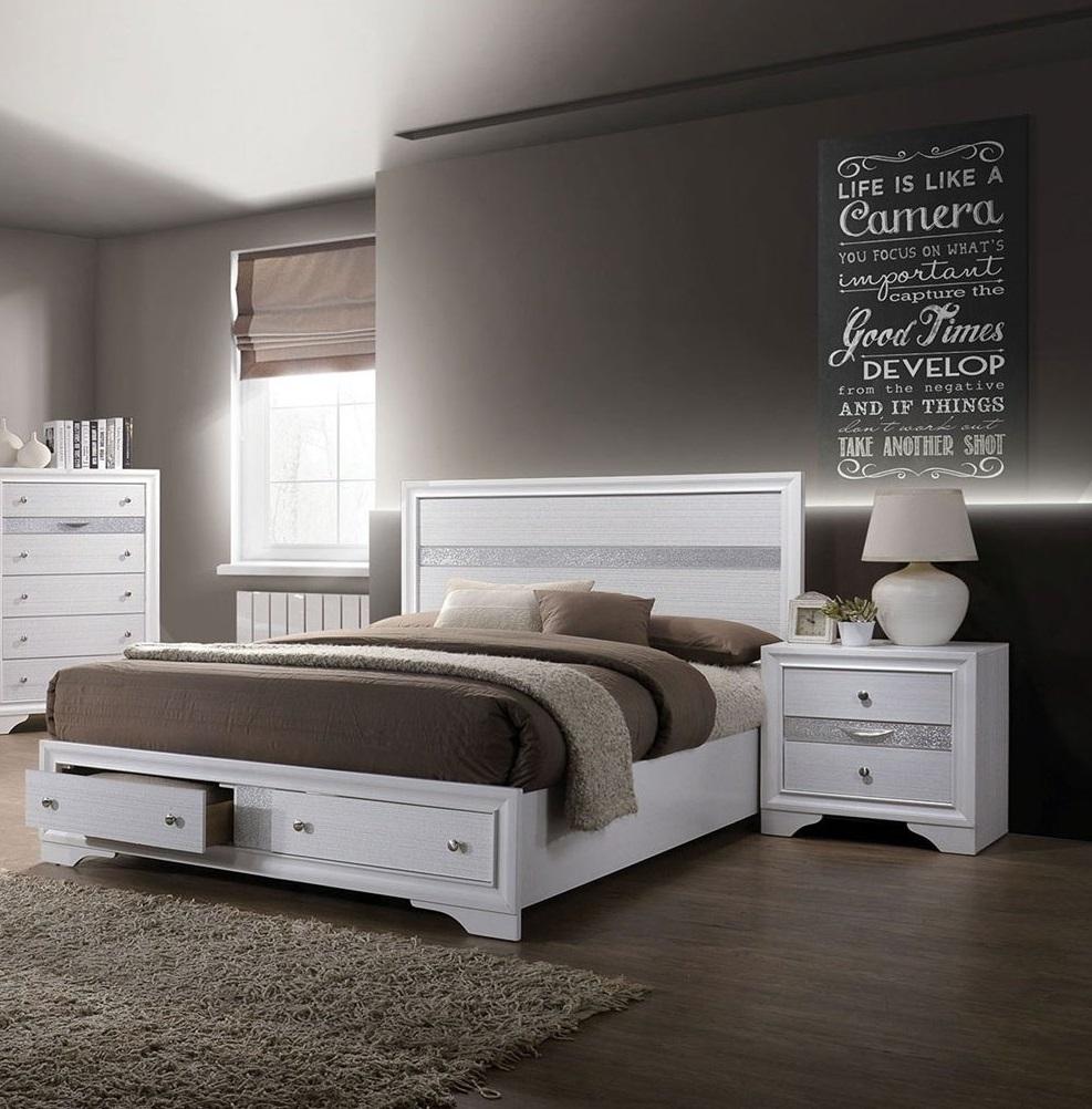 Contemporary Storage Bedroom Set CM7552-EK-3PC Chrissy CM7552-EK-3PC in White 