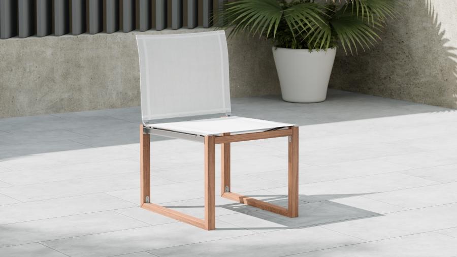 

    
Contemporary White Wood Fabric Side Chairs Set 2PCS Meridian Furniture Tulum 353White-SC-2PCS
