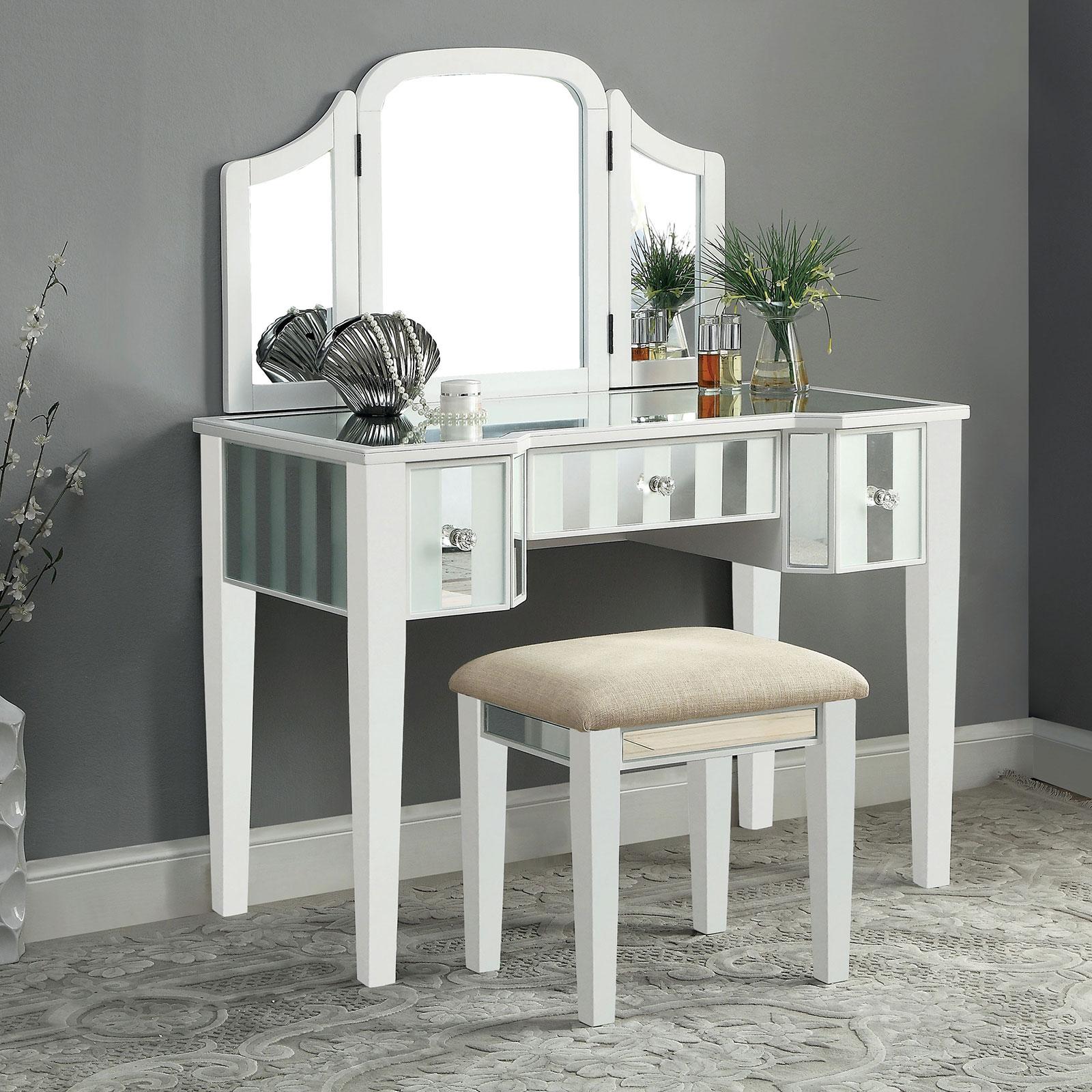 Contemporary Makeup Vanity CYNDI CM-DK6361WH CM-DK6361WH-UPS3 in White 