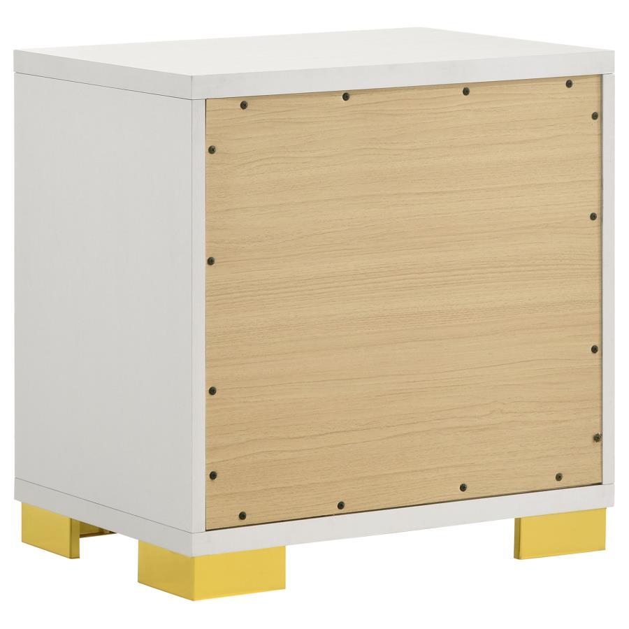 

    
Contemporary White Wood Queen Panel Bedroom Set 3PCS Coaster Marceline 222931Q
