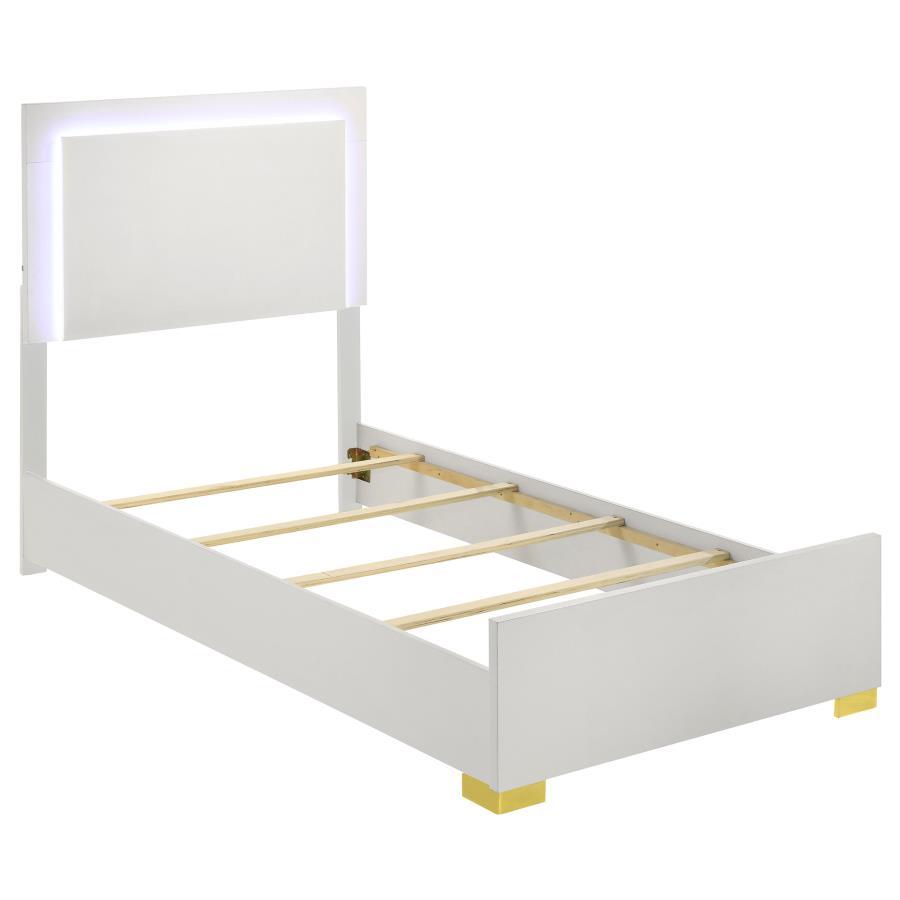 

    
Coaster Marceline Twin Panel Bed 222931T Panel Bed White/Gold 222931T
