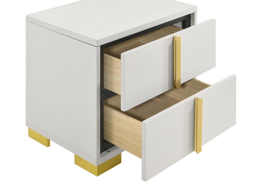 

    
 Photo  Contemporary White Wood Twin Panel Bedroom Set 6PCS Coaster Marceline 222931T
