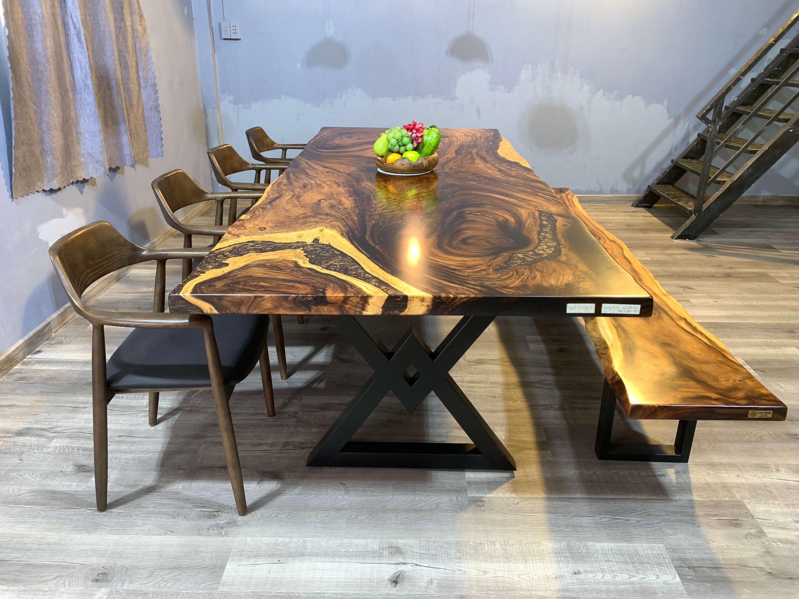 

        
EUROPEAN FURNITURE Africa Dining Table WVT0039-110-T Dining Table Wood/Black  54393986986979
