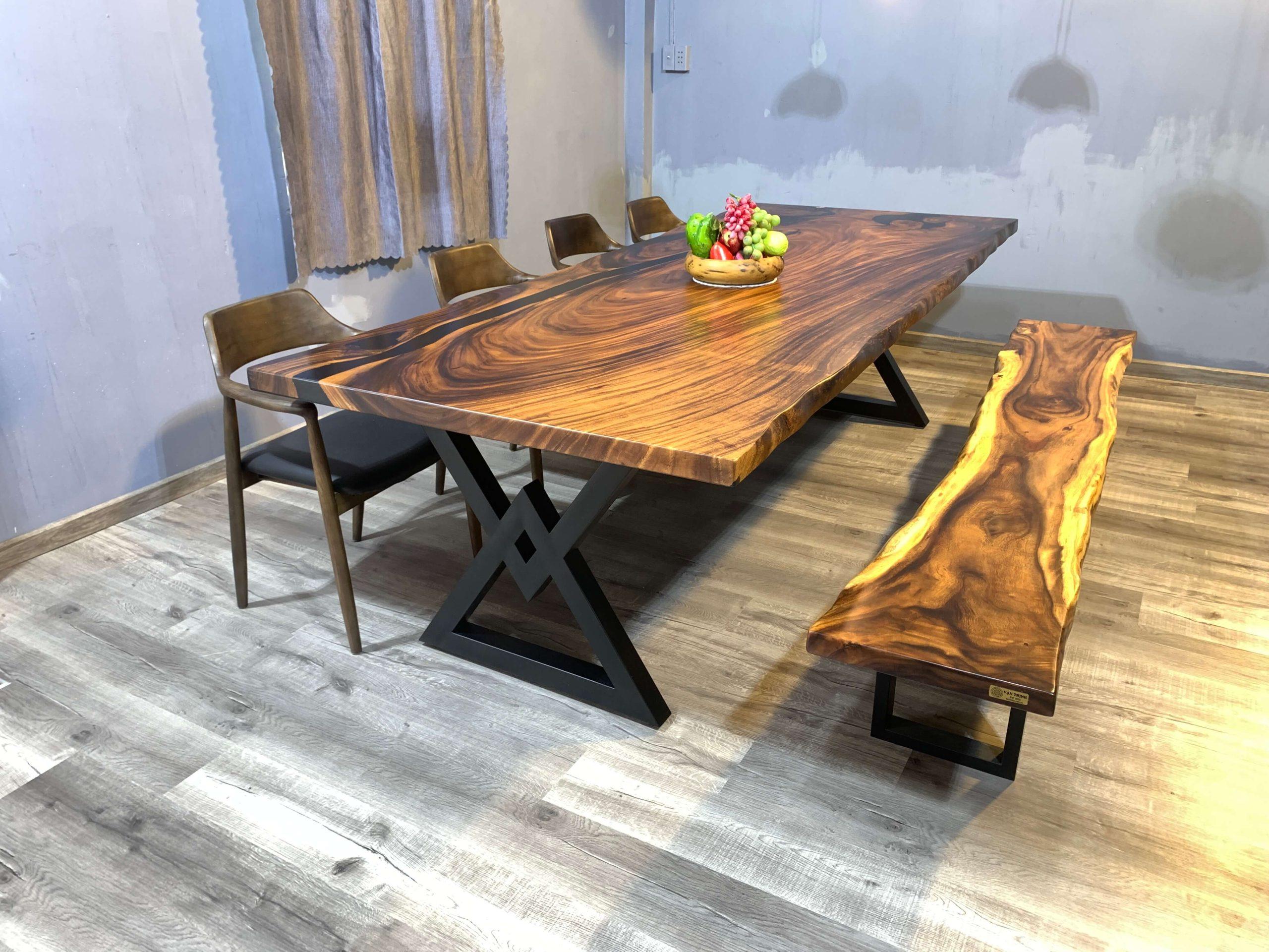 

    
Epoxy River Dining Table European Furniture Pacific WVT0041-110-T
