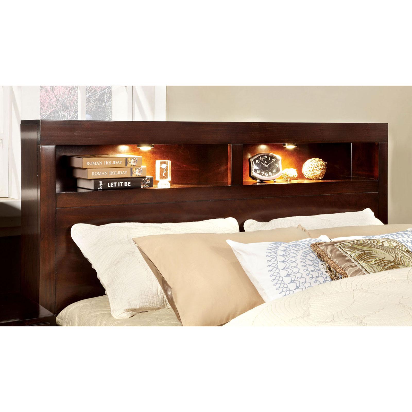 

    
Brown Wood King Storage Bed GERICO CM7291CH-EK Furniture of America Contemporary

