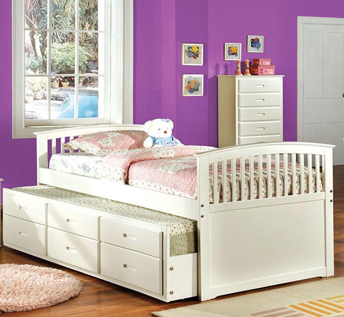 

    
Cottage Wood Twin Trundle Bed in White Bella by Furniture of America
