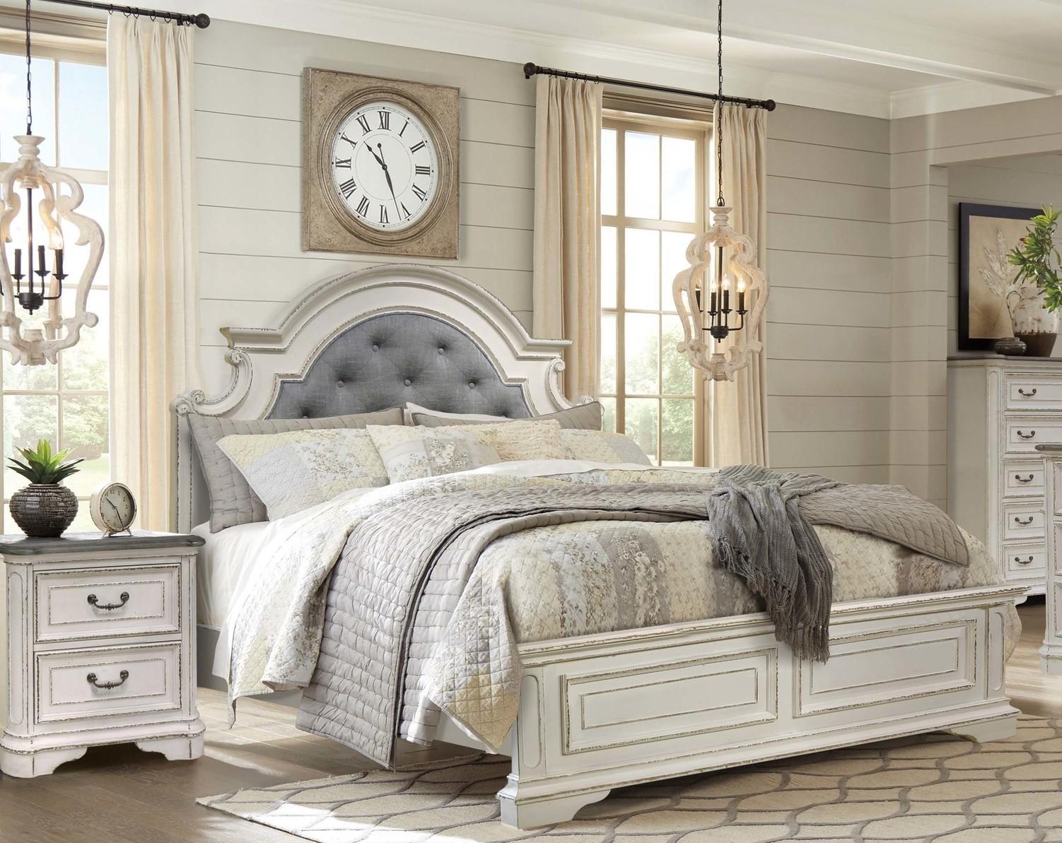 

    
Country Distressed Whitewash Upholstered King Bedroom Set 3Pcs McFerran B738
