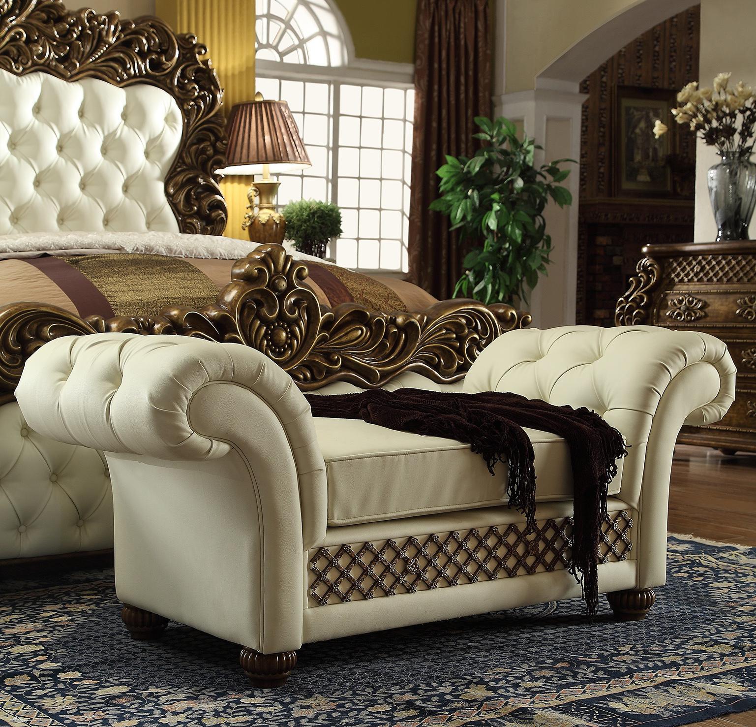 Traditional Bench HD-8011 HD-8011 BENCH in Cream Leather