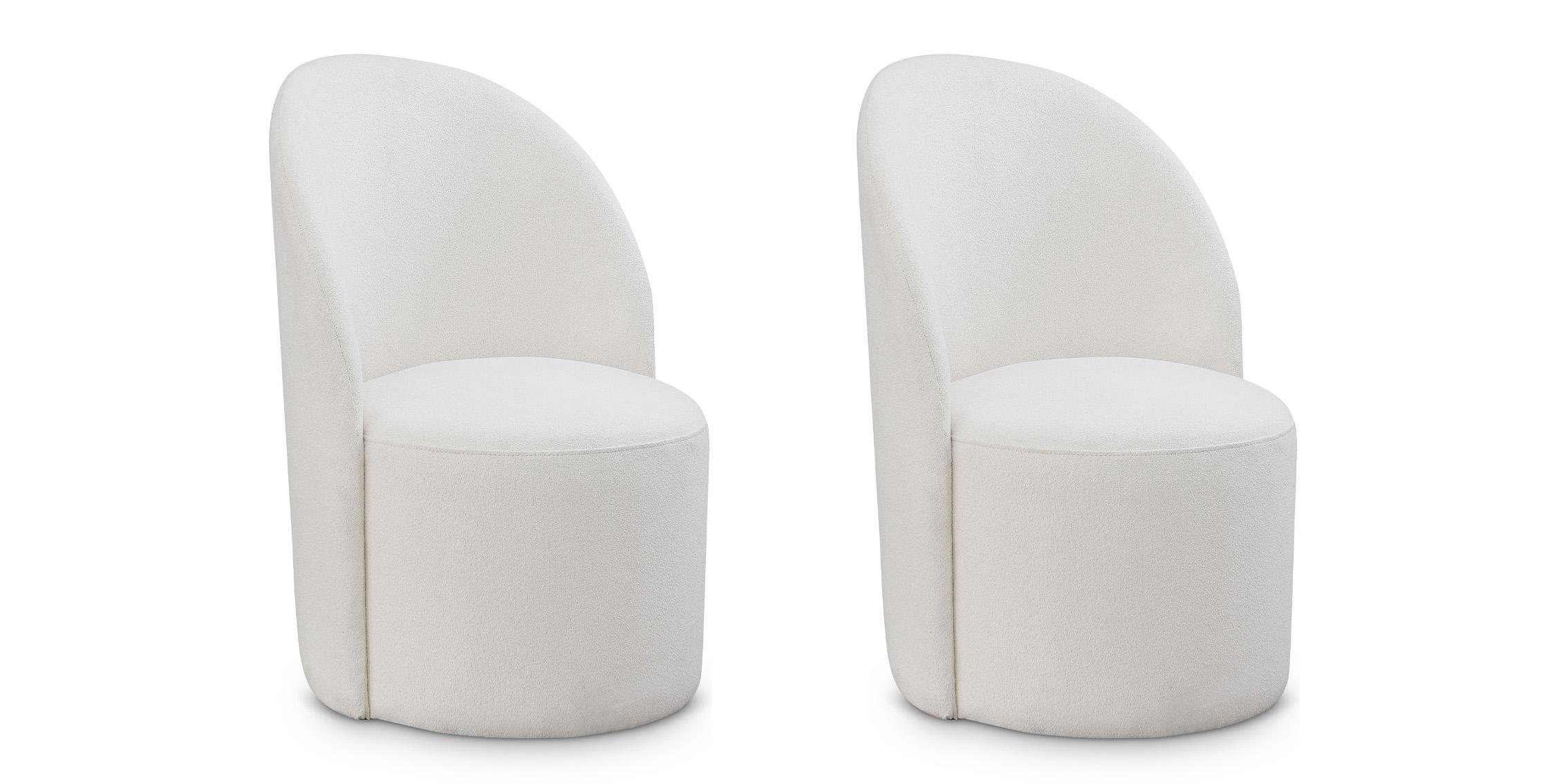 

    
Cream Boucle Fabric Dining Chair Set 2Pcs HAUTELY 528Cream Meridian Modern
