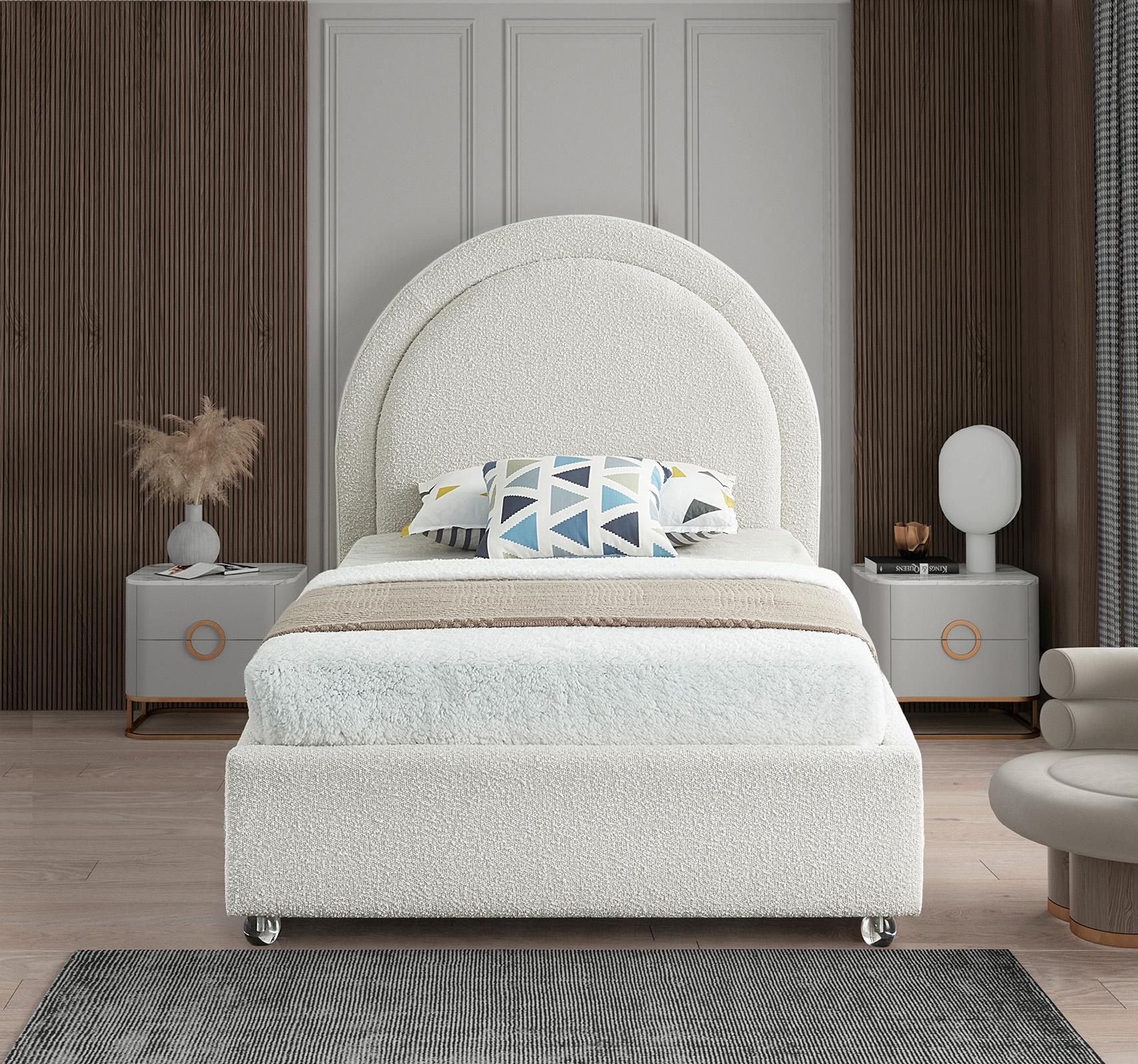 

    
Meridian Furniture MILO MiloCream-T Platform Bed Cream MiloCream-T
