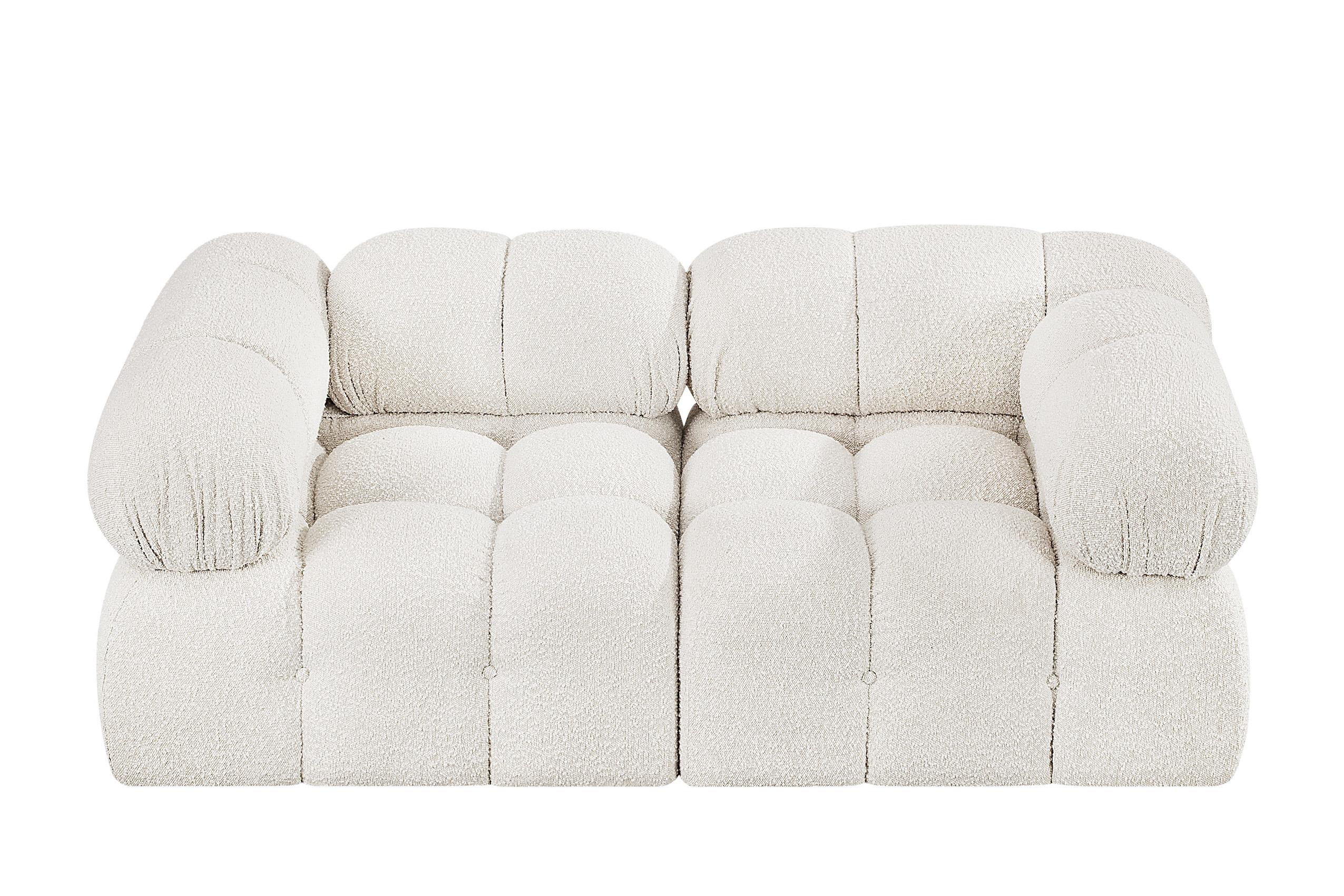 

    
Meridian Furniture AMES 611Cream-S68A Modular Sofa Cream 611Cream-S68A
