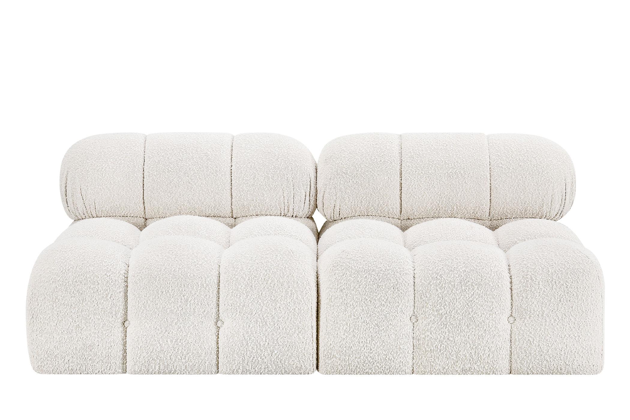 

    
611Cream-S68B Meridian Furniture Modular Sofa
