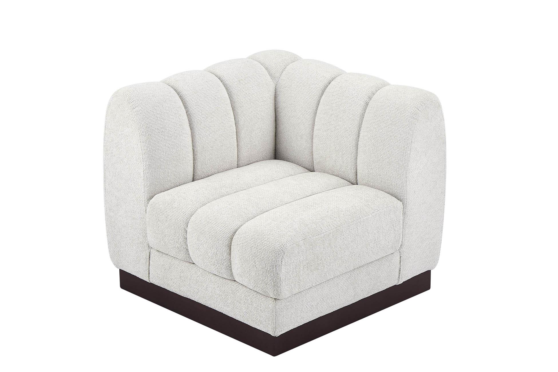 

    
Meridian Furniture QUINN 124Cream-Corner Corner chair Cream 124Cream-Corner

