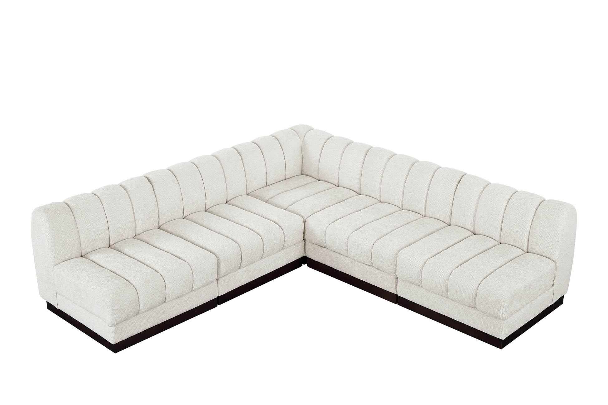 

    
Meridian Furniture QUINN 124Cream-Sec5B Modular Sectional Cream 124Cream-Sec5B
