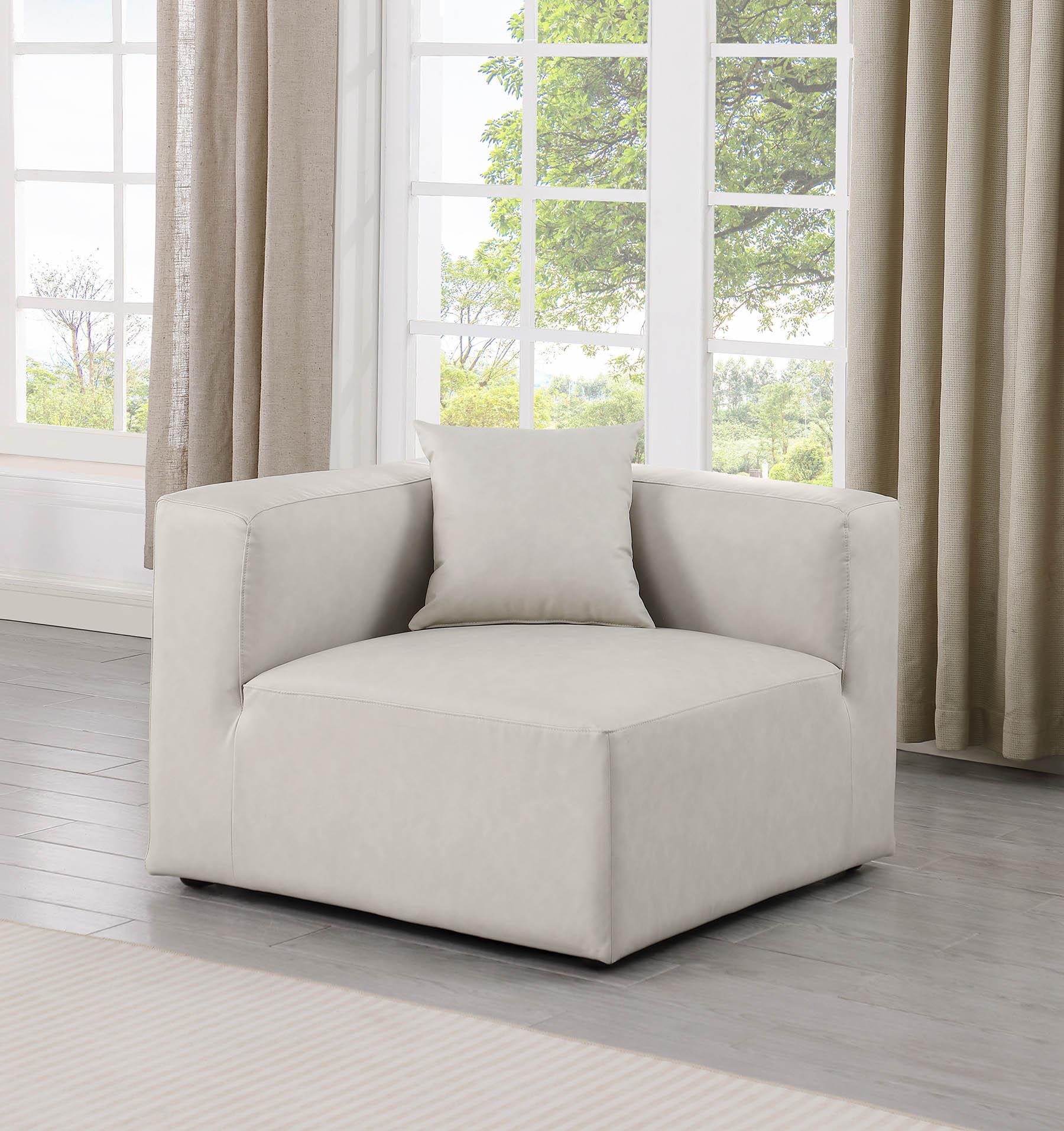 

    
Cream Faux Leather Modular Corner Chair CUBE 668Cream-Corner Meridian Modern

