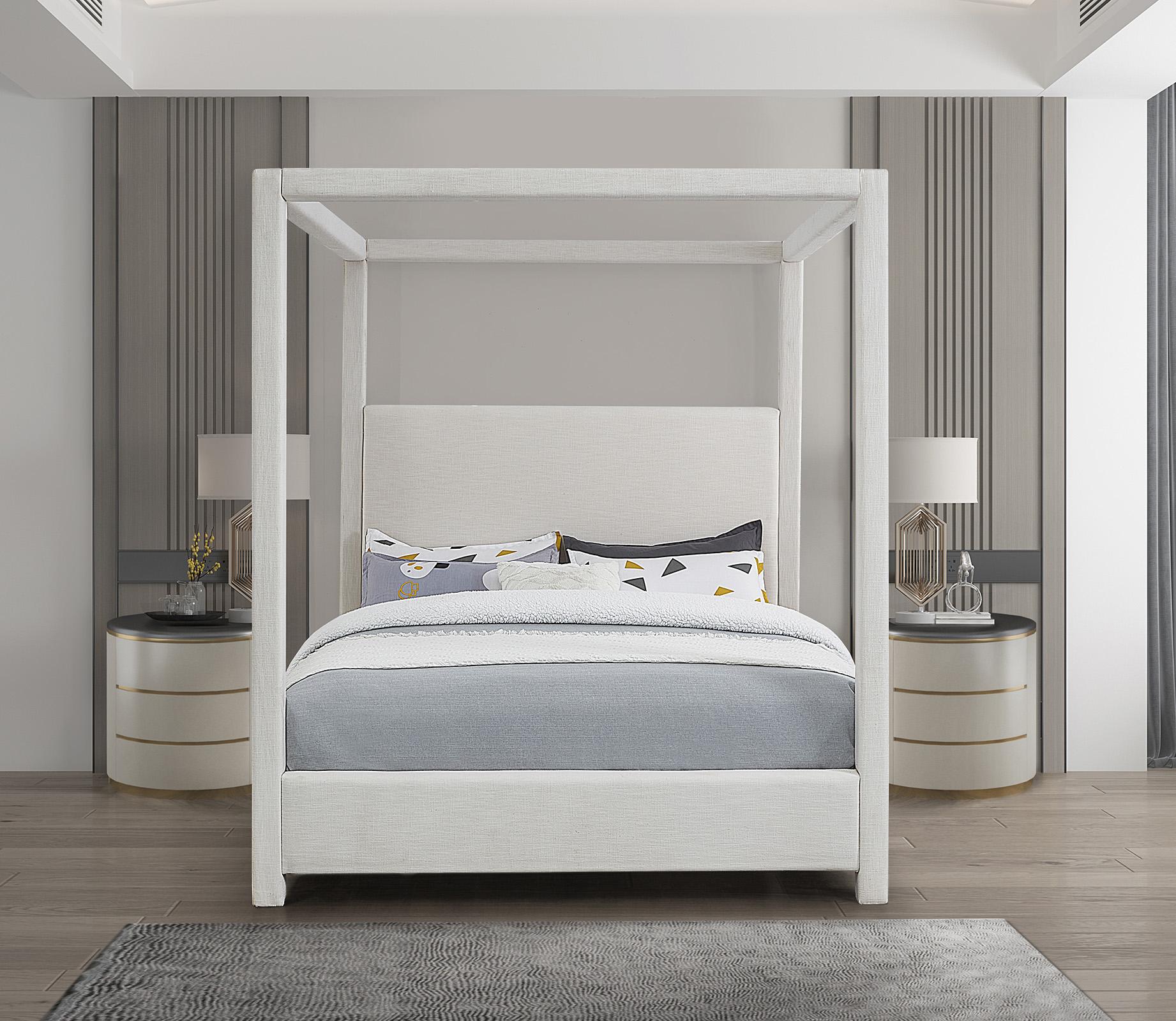 

    
Meridian Furniture EmersonCream-Q Canopy Bed Cream EmersonCream-Q
