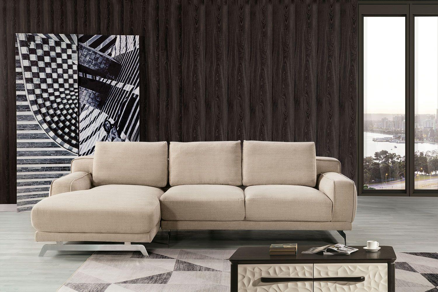 

    
Cream Linen Right Sitting Sectional Sofa Set AE-L551R American Eagle Modern
