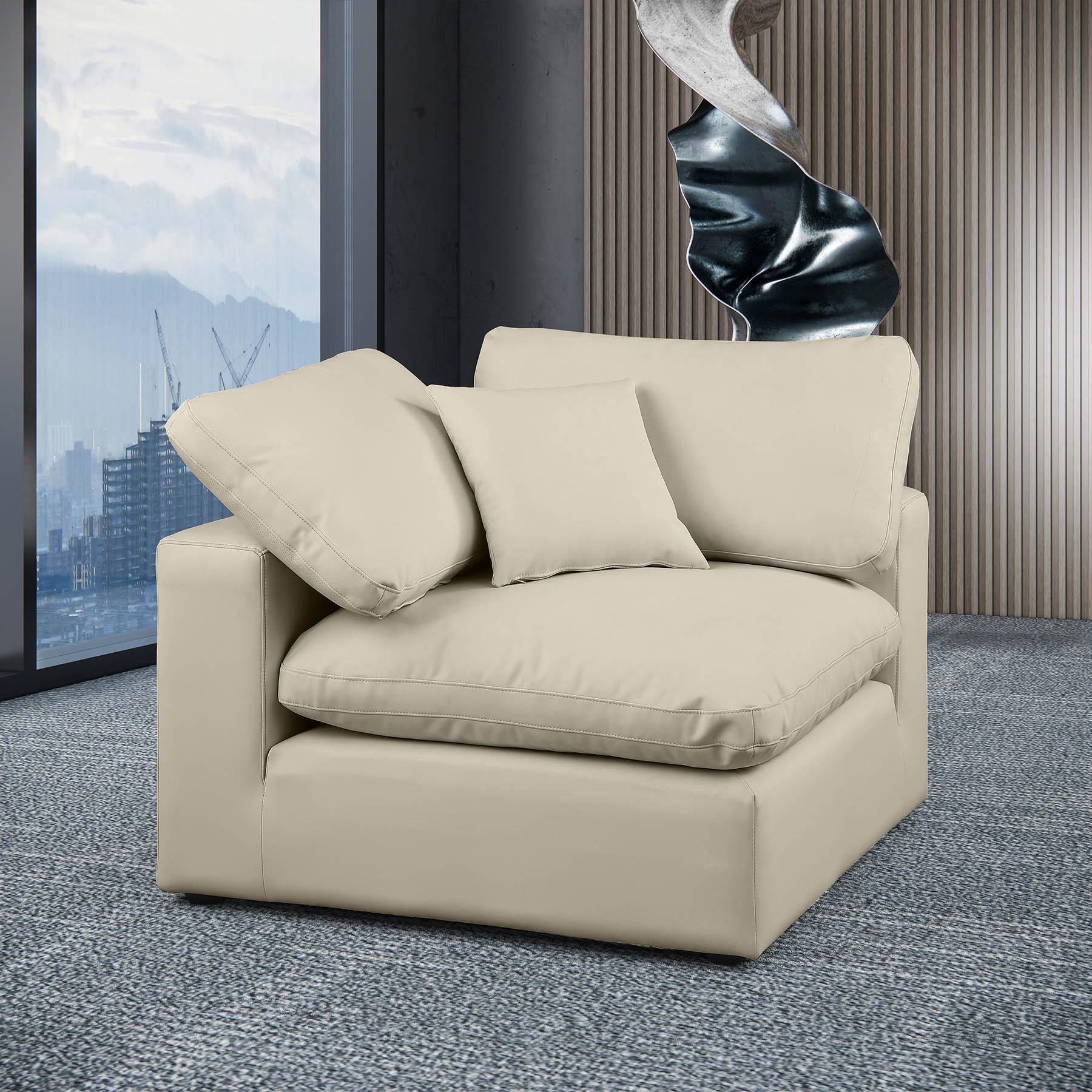 

    
Cream Vegan Leather Corner Chair COMFY 188Cream-Corner Meridian Contemporary
