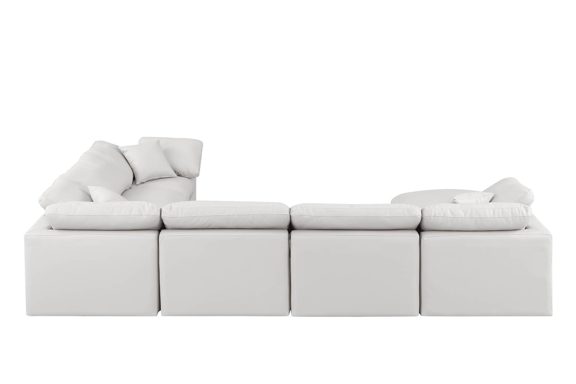 

    
146Cream-Sec7A Meridian Furniture Modular Sectional Sofa
