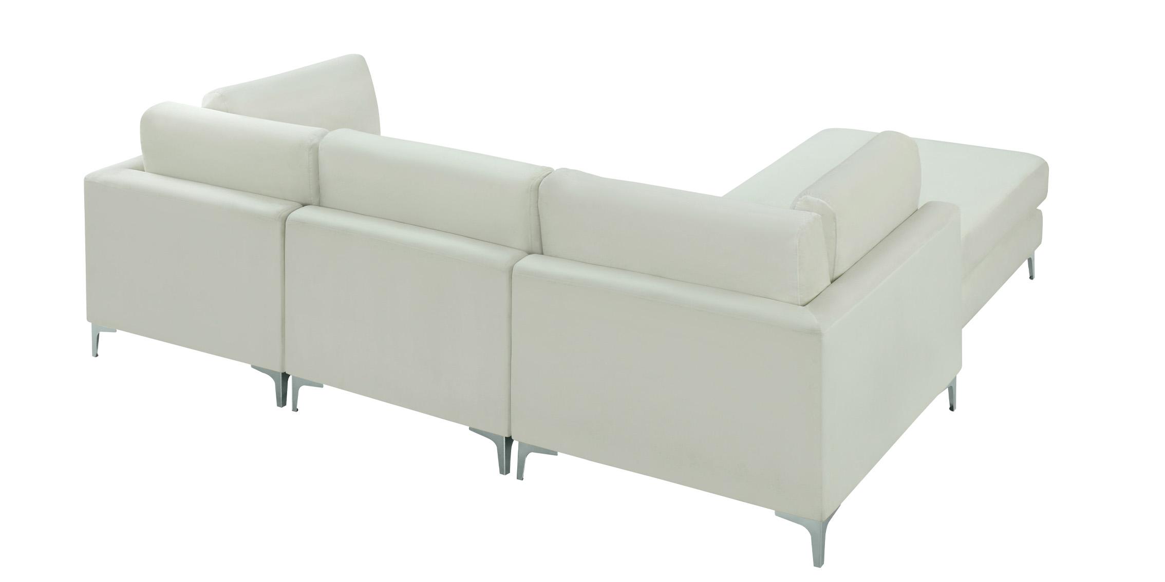 

    
605Cream-Sec4A Meridian Furniture Modular Sectional Sofa
