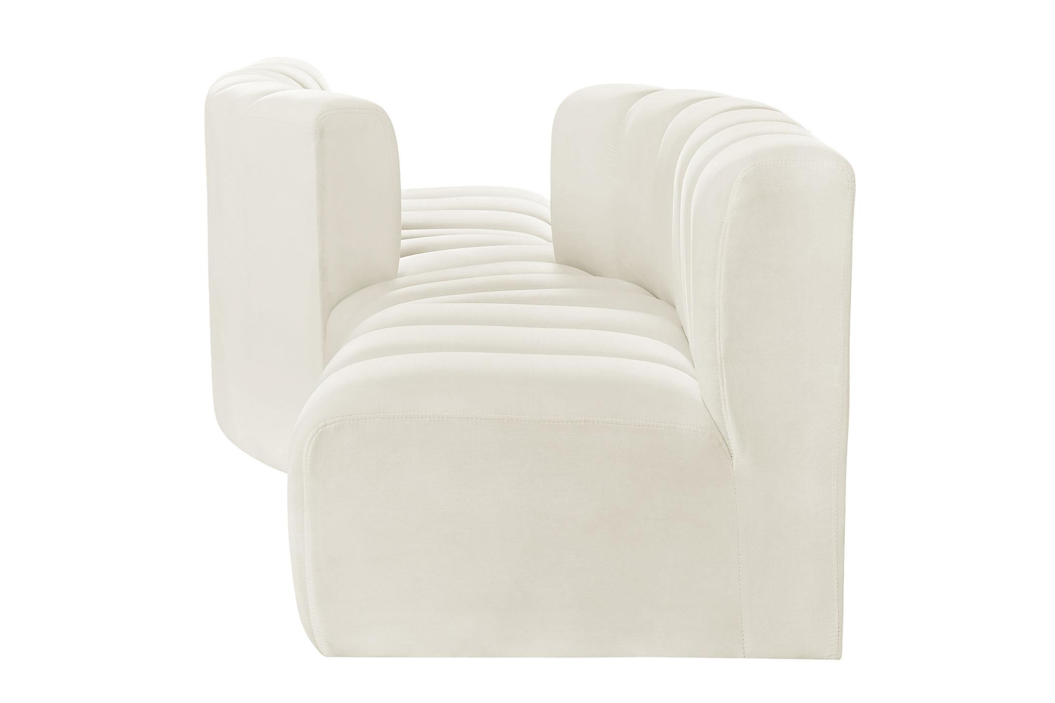 

        
Meridian Furniture ARC 103Cream-S4A Modular Sectional Sofa Cream Velvet 094308298436
