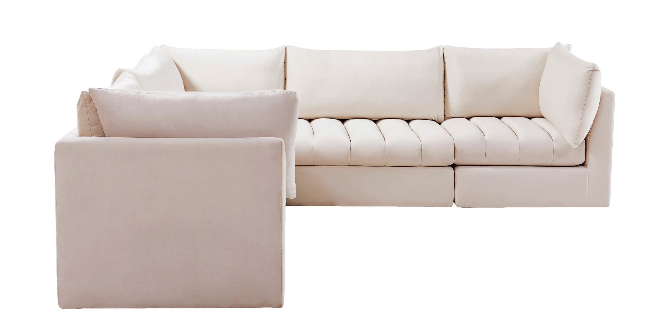 

    
649Cream-Sec5C Meridian Furniture Modular Sectional Sofa
