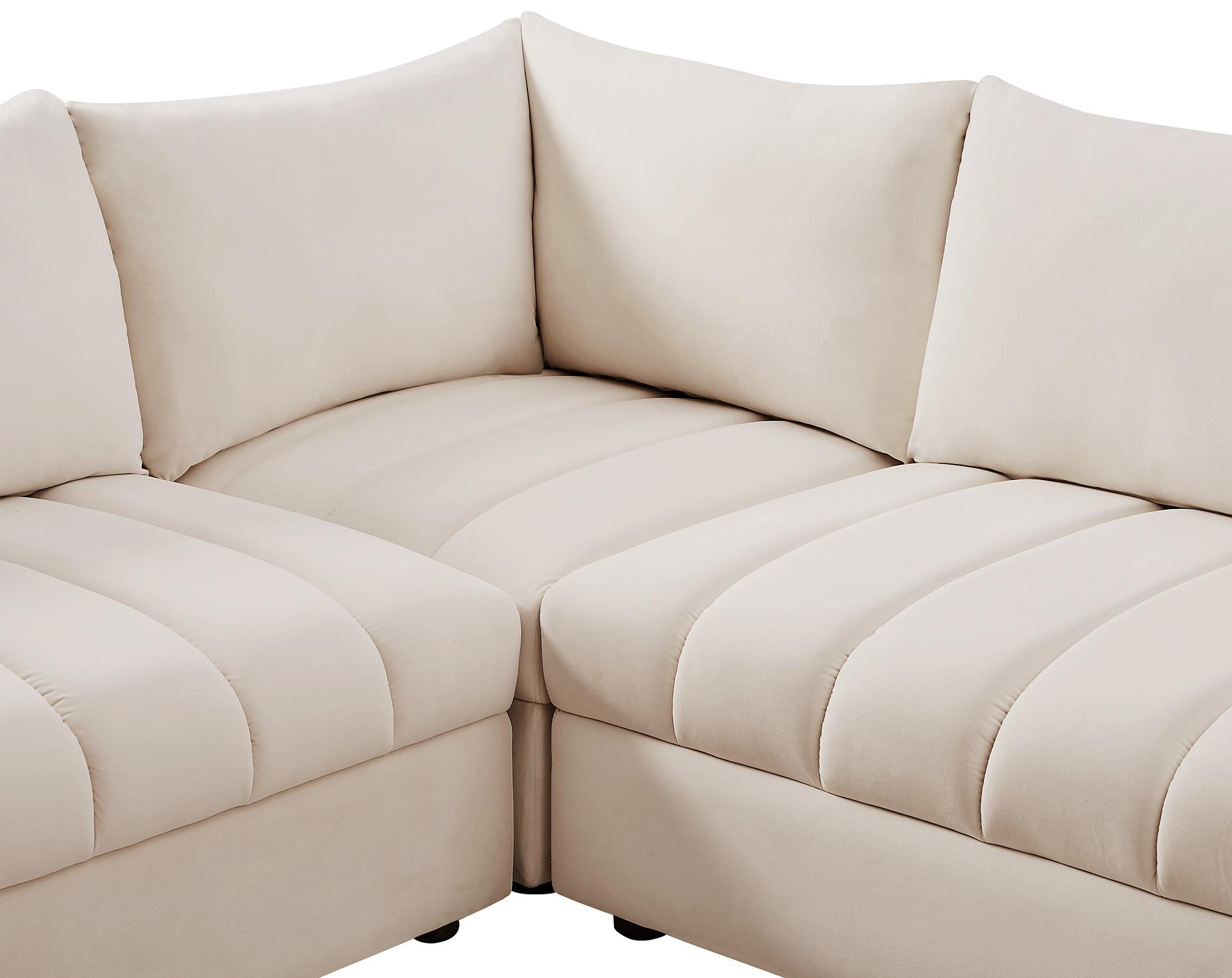 

        
Meridian Furniture JACOB 649Cream-Sec6B Modular Sectional Sofa Cream Velvet 94308259390
