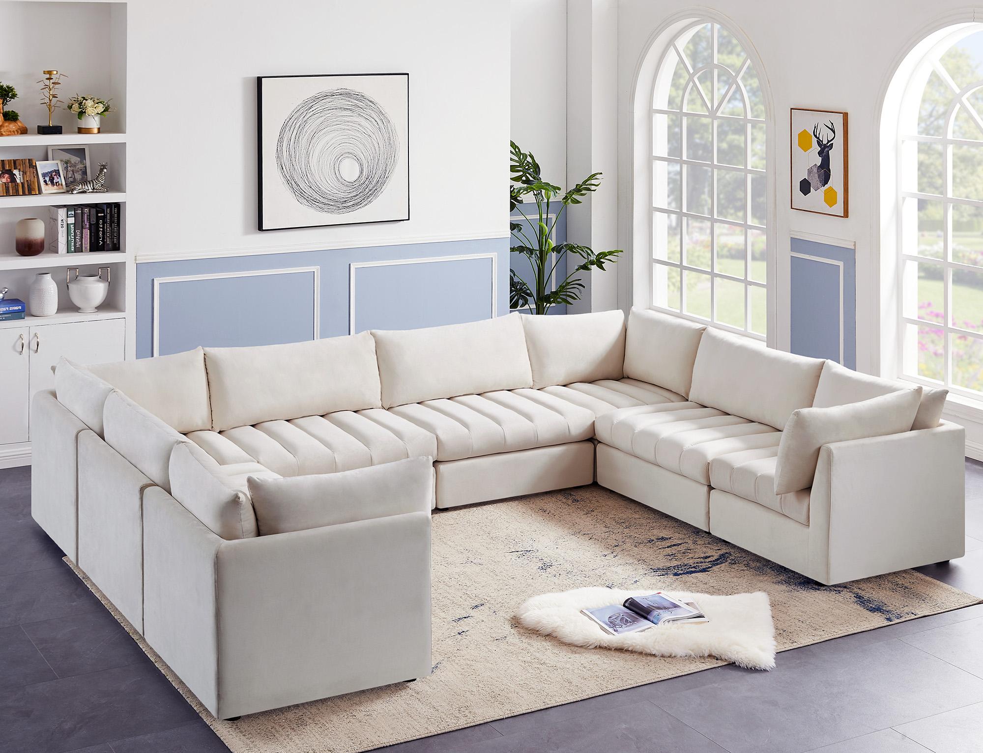 

        
Meridian Furniture JACOB 649Cream-Sec8A Modular Sectional Sofa Cream Velvet 94308259420
