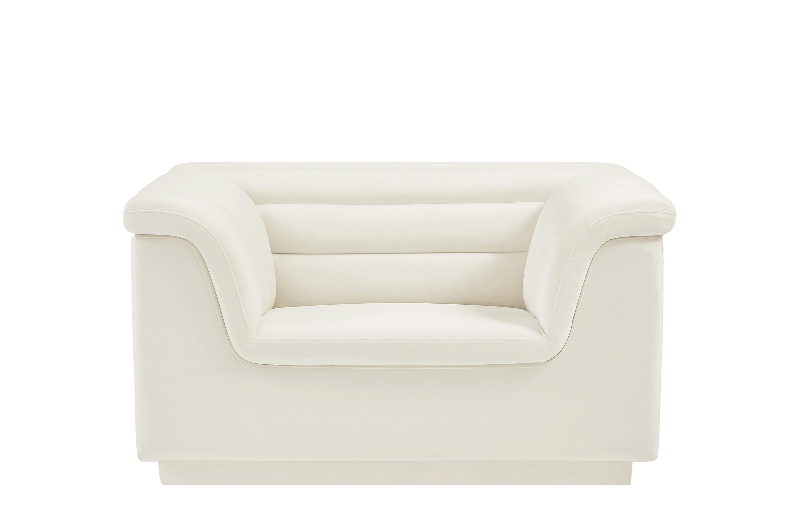 

        
Meridian Furniture CASCADE 192Cream-S-Set-3 Sofa Set Cream Velvet 094308287003
