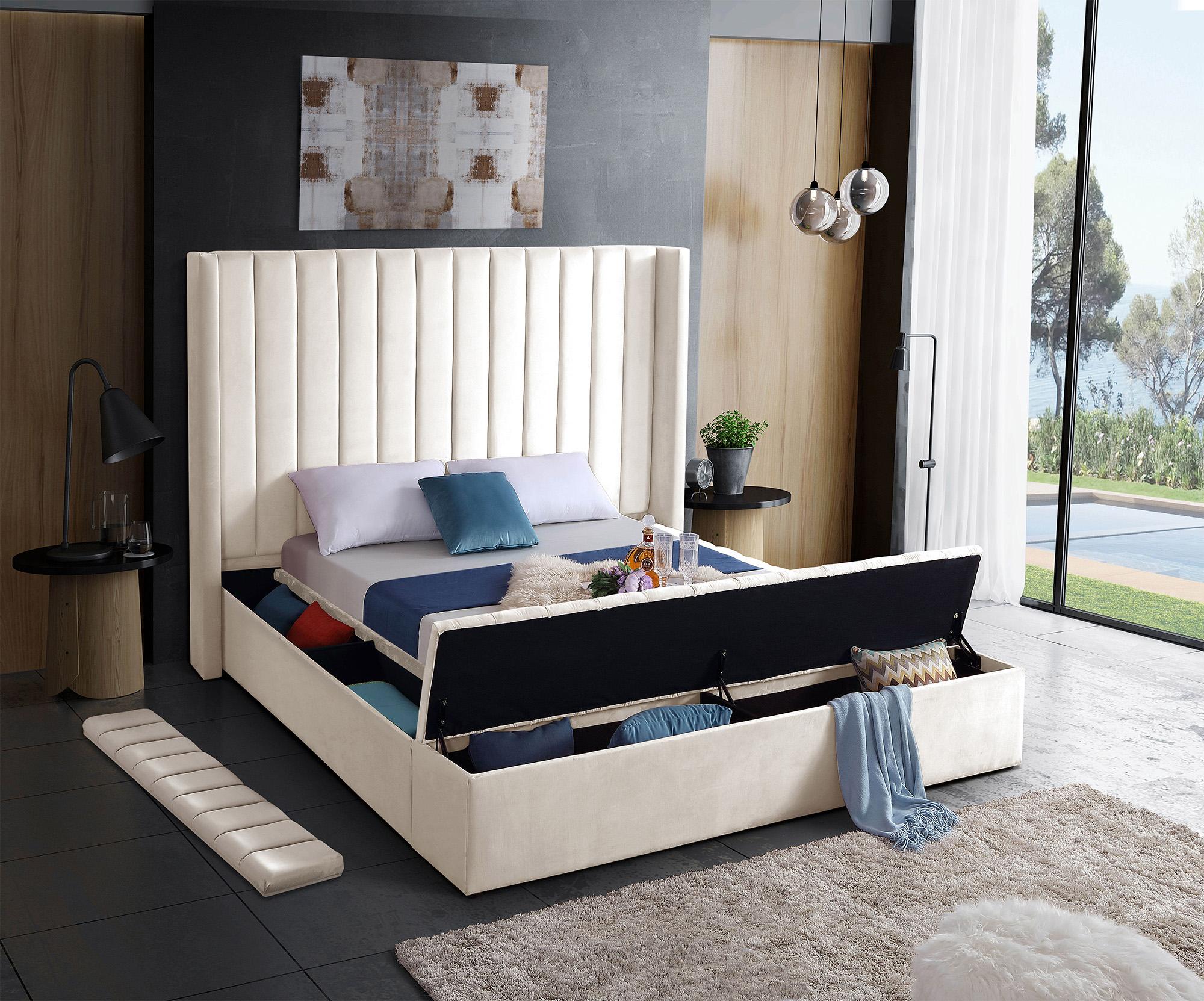 

    
KikiCream-F Meridian Furniture Storage Bed

