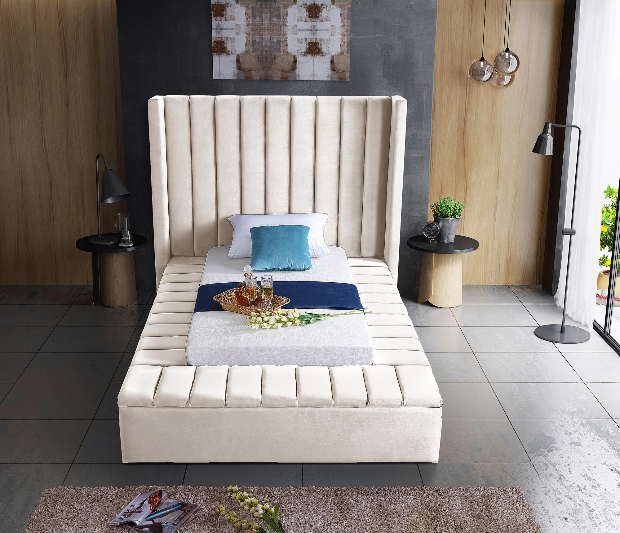 

    
Meridian Furniture KIKI Cream-T Storage Bed Cream KikiCream-T
